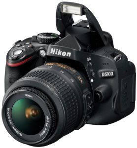 Nikon, Digitální zrcadlovka Nikon D5100 + 18-55 AF-S DX VR